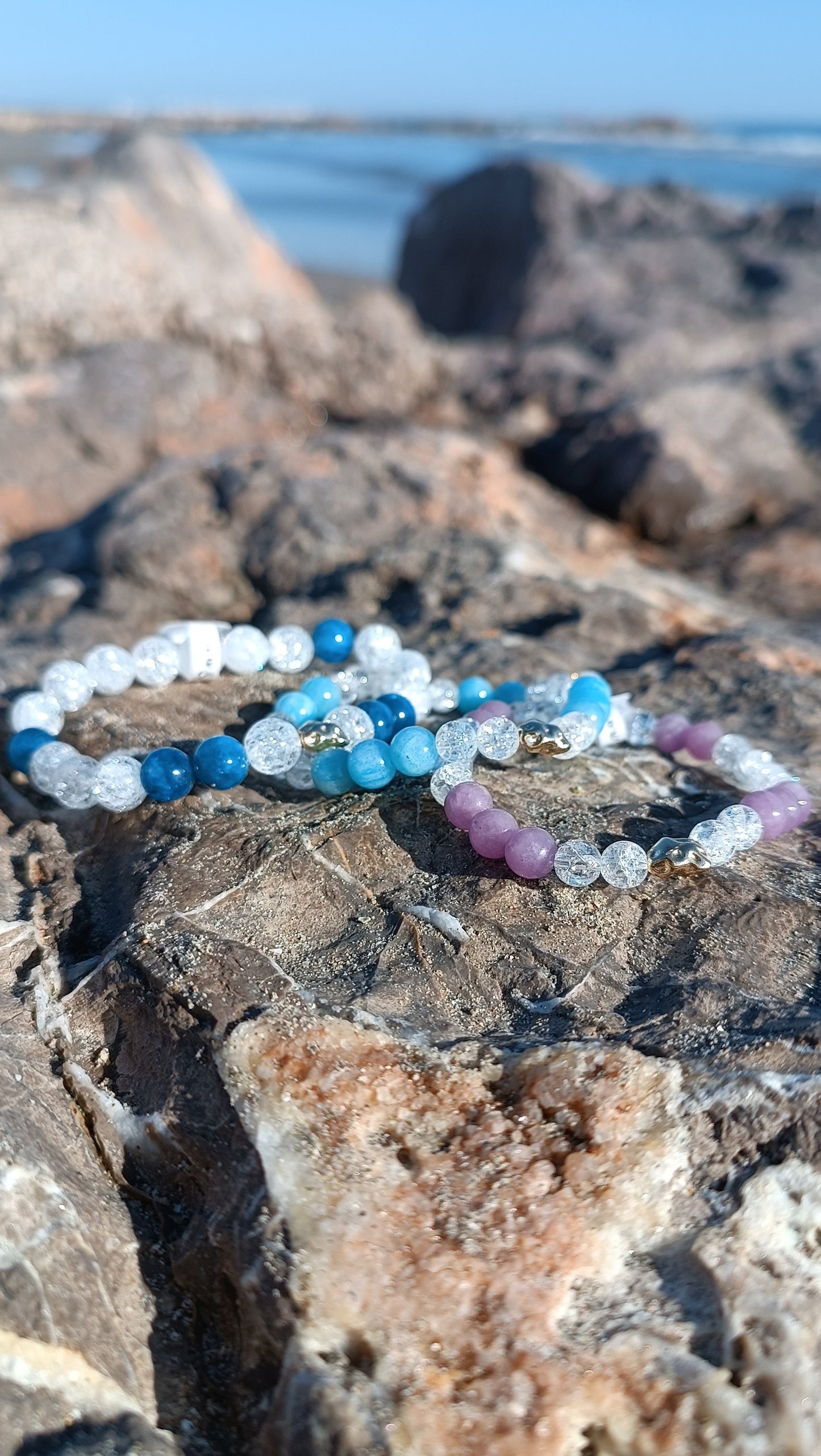 Bracelet pierres naturelles - Pépites plaqué or amazonite apatite lépidolite auroredecristal lithothérapie