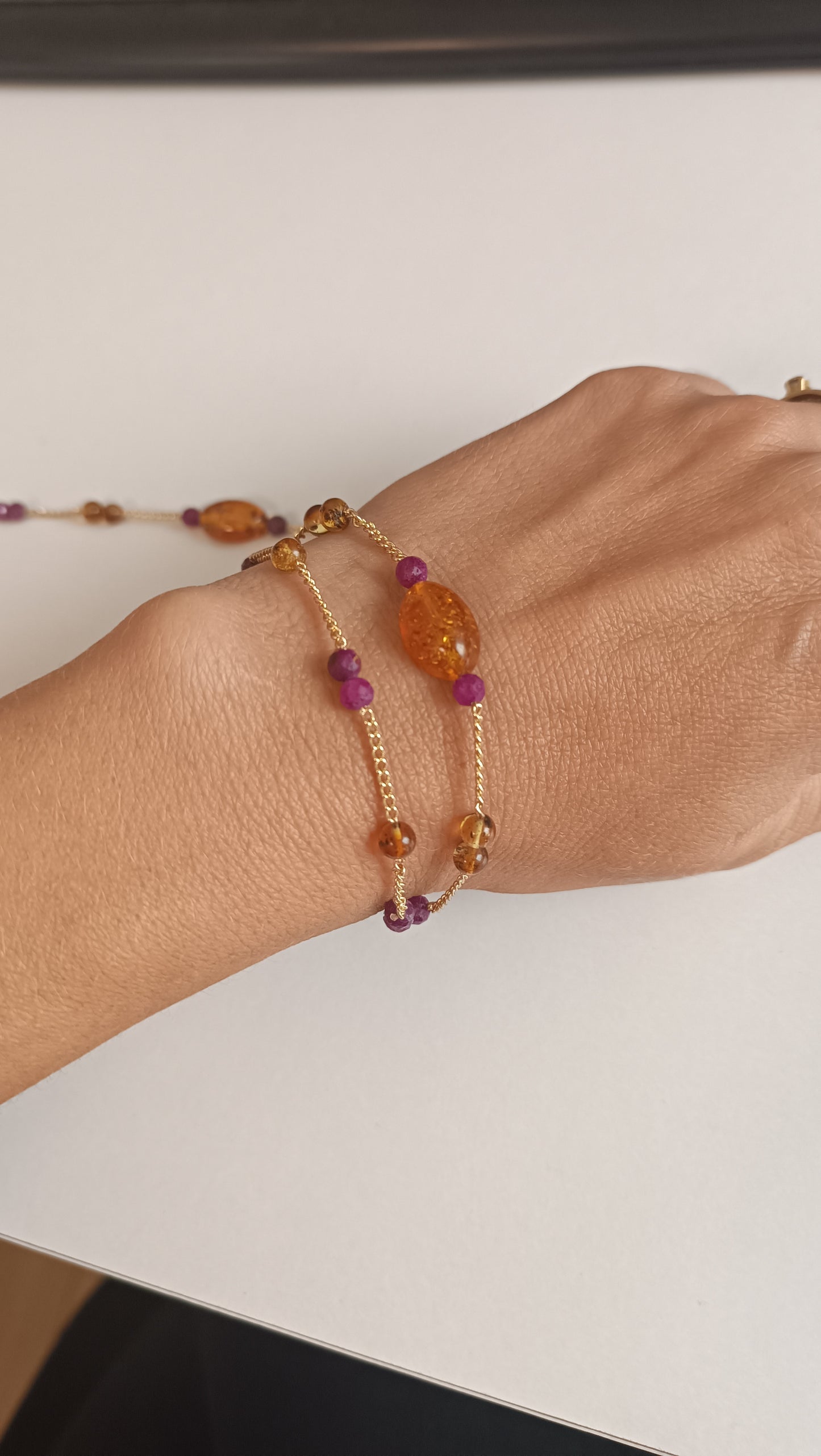 Bracelet plaqué or ambre rubis aurore de cristal chaine pierre naturelle