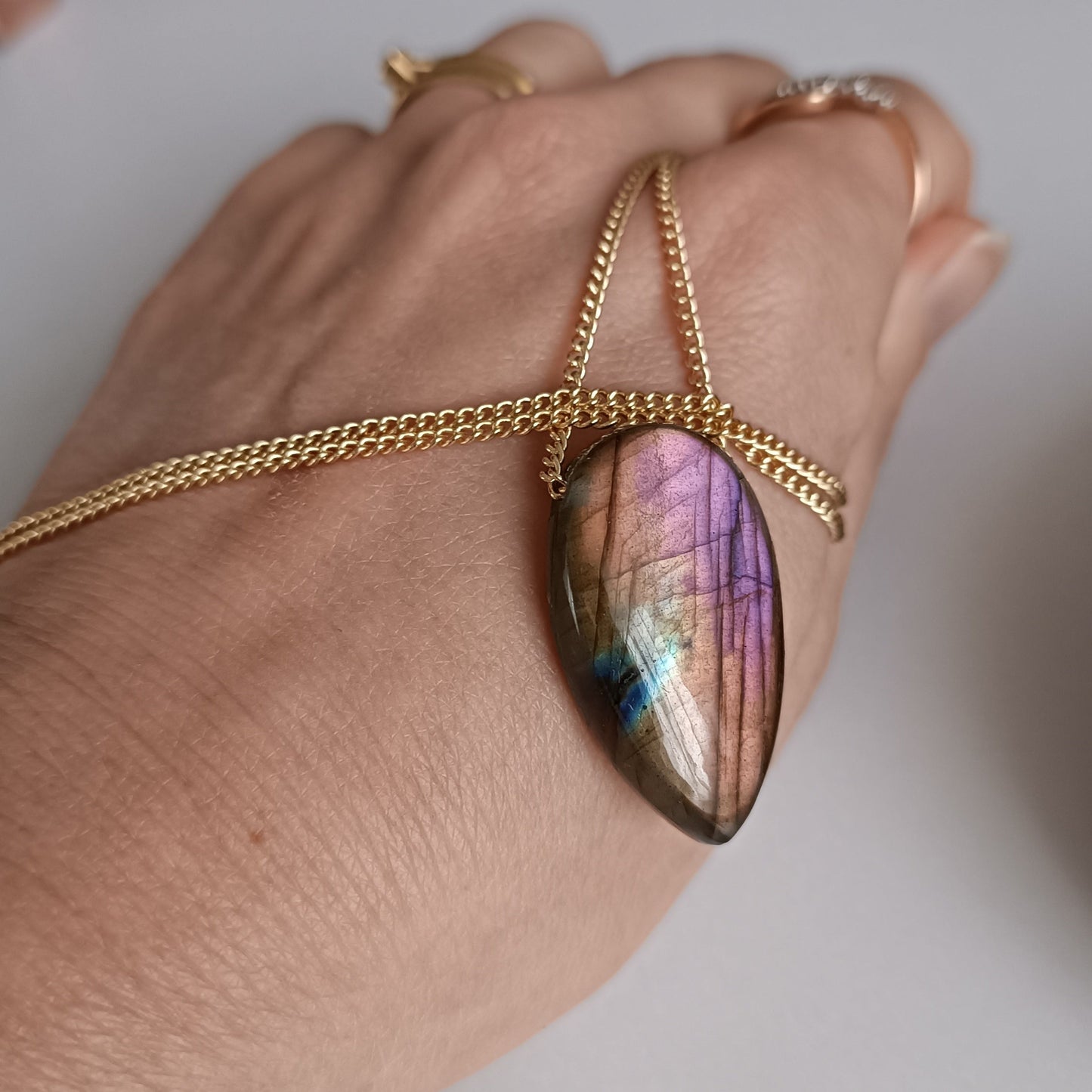 pendentaif labradorite légende auroredecristal lithothérapie acier inoxydable