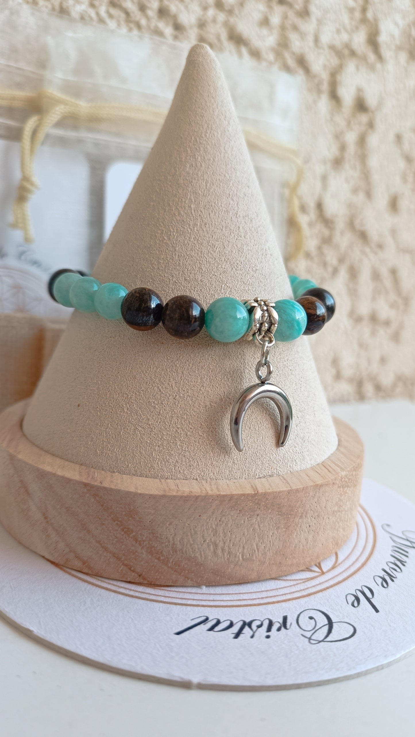 Bracelet en pierres naturelles  Bronzite et Amazonite avec Lune argentée  aurore de cristal apaisement protection