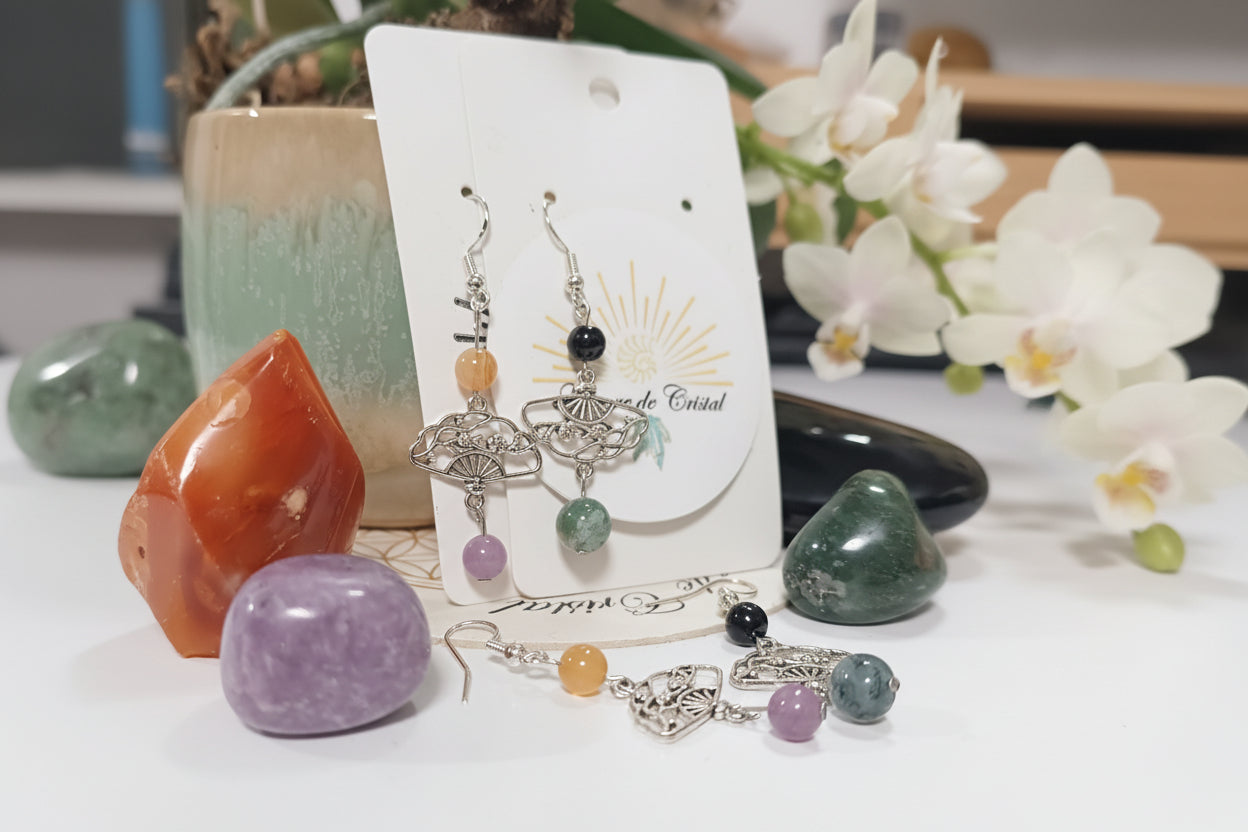 boucles d’oreilles éventail, boucles d’oreilles argentées, boucles d’oreilles acier inoxydable, boucles d’oreilles hypoallergéniques, boucles d’oreilles pierres naturelles, lépidolite, cornaline, onyx, agate mousse, bijou femme