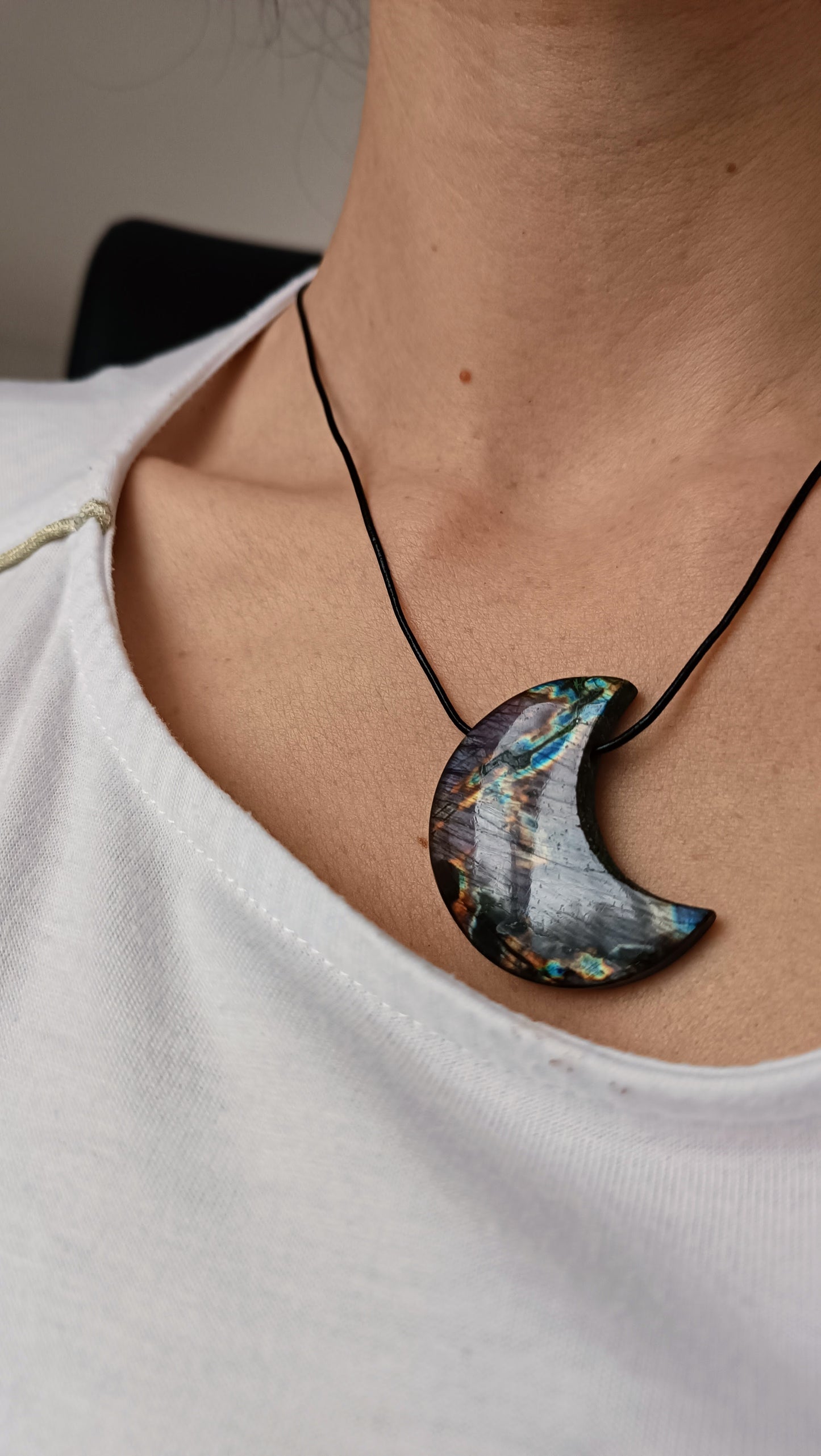 pendentif labradorite lune légende auroredecristal lithothérapie acier inoxydable cordon cuire